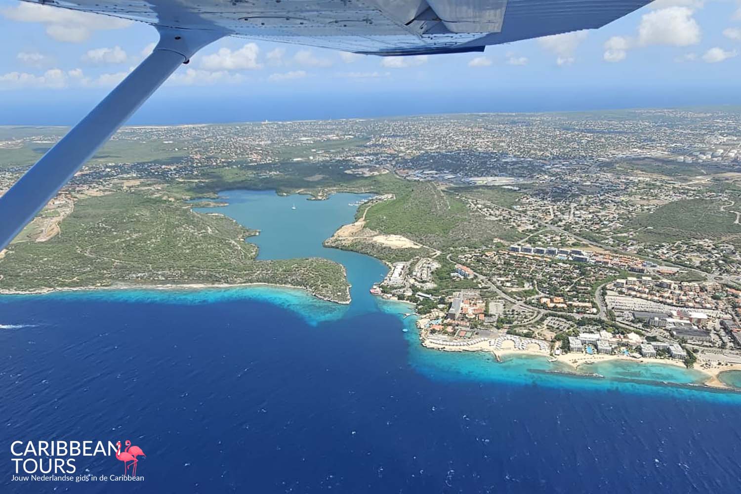 Rondvlucht over Curacao